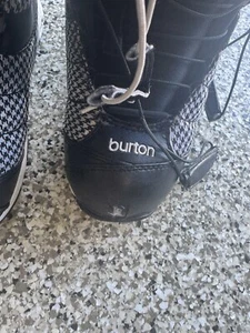 Burton Emerald Snowboard Boots - Picture 1 of 5