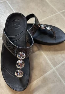 FitFlop Gemstone Wedge Sandals Gun Metal Gray Shimmery US Size 8 Thong Flipflops - Picture 1 of 6