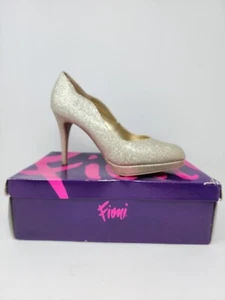 Zapatos de salón Fioni para mujer de 7,5 dorados brillantes para fiesta de tacón alto - Imagen 1 de 9