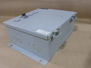 Neu GE 463M20CJA14AB CR460XE1D mechanisch gehaltenes Beleuchtungsschütz - Bild 1 von 5