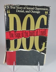 Doc: The Rape of the Town of Lovell - 0689119593, Hardcover, Jack Olsen - Foto 1 di 8