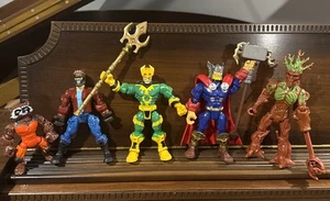 Lote de figuras de superhéroes MASHERS Marvel Hasbro Thor Loki Groot Peter Rocket - Imagen 1 de 4