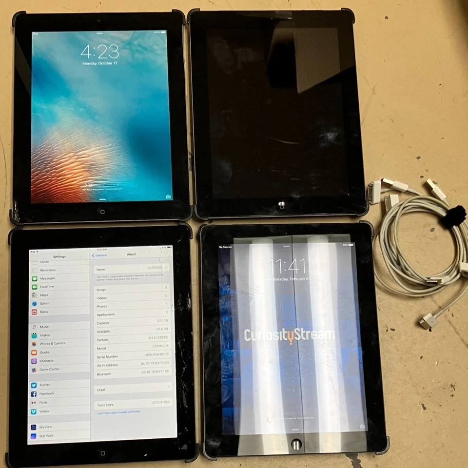Lot of (4) Apple iPad 2nd Generation (WiFi, 60GB) MC774LL/A FC916LL/a AS-IS - Image 1 of 2