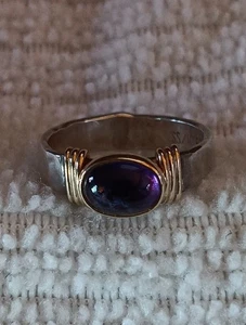 Cabochon Amethyst Ring 14k massiv Gold Einfassung gehämmert Sterlingsilber Band - Bild 1 von 9