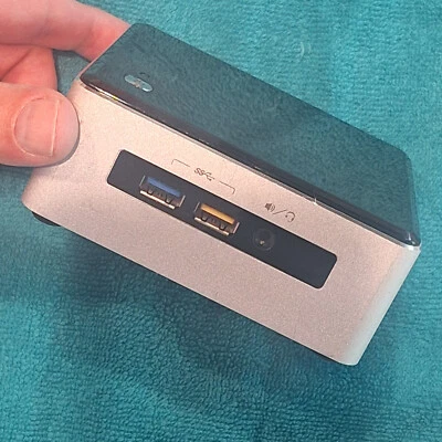 Intel NUC 5i7RYH, I7-5557u; 16 GB DDR3 RAM; 240 GB m.2 SSD; WiFi; Linux Mint 22 - Image 1 of 4