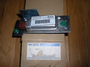 NEW OEM 2003 2004 FORD CROWN VICTORIA SIDE IMPACT SENSOR - Picture 1 of 3