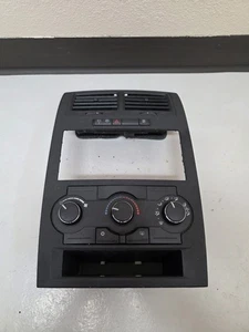 2008 Dodge Magnum 2.7L V6 A/C Heater Climate Control W/ Bezel 55111871AB - Picture 1 of 7