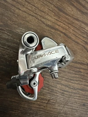 SHIMANO DURA ACE 7700 RD-7700 REAR DERAILLEUR MECH 9 SPEED SHORT CAGE - Image 1 of 4