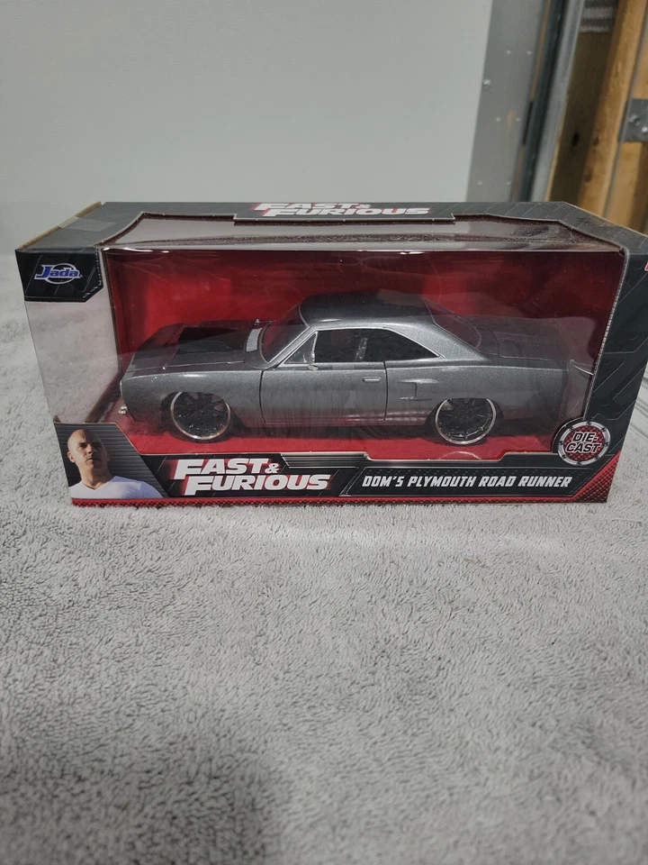 Jada 1970 Plymouth Road Runner Grey Doms Fast & Furious 1/24 Scale Diecast 30745