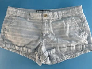 Abercrombie & Fitch Womens Size W30Baby Blue & White Striped Short Length Shorts - Picture 1 of 6