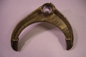 MG MGA MGB 3 sincronización 1962 a 1967 transmisión usada horquilla de cambio 3ª/4ª - Imagen 1 de 5