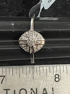 Anello a grappolo oro bianco 10 kt diamanti fidanzamento anniversario o cocktail misura 9 - Foto 1 di 8