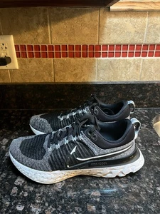 Size 10.5 - Nike React Infinity Run Flyknit 2 White Black - Picture 1 of 11