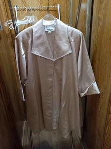 Mary Kay Beauty Consultant Class Smock Vintage Size M beige Silky 3/4 Sleeve - Picture 1 of 10
