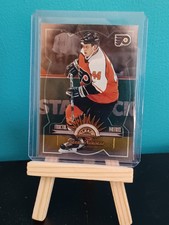 1997-98 Leaf Fractal Matrix #75 Janne Niinimaa Philadelphia Flyers Hockey 