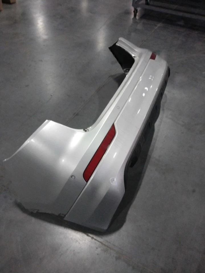 Rear Bumper Without Blind Spot Alert Fits 16-18 ENVISION 587634 — 第 1/4 张图片