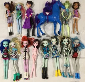Konvolut 14 - MONSTER HIGH Puppen Mattel 1 Pferd 12 Mädchen 1 Junge wie abgebildet - Bild 1 von 17