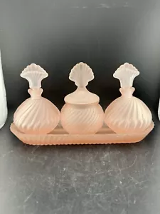 Vintage Pink Satin Swirl Glass Vanity Jar W/lid & 2 Perfume Bottles W/Stopper - Imagen 1 de 16