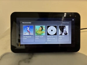 Amazon Echo Show 5 - 1. Gen, 2019 - Smart Display mit Alexa - Anthrazit - Bild 1 von 4