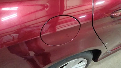 Chrysler 200 2015-2017 tapa de llenado de combustible/gas cubierta de puerta terciopelo rojo-PRV Foto 1 de 2