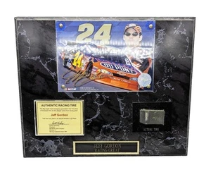 Neumático de carreras Jeff Gordan #24 Racing Great 2002 auténtico placa de madera de 13" X 10" - Imagen 1 de 5