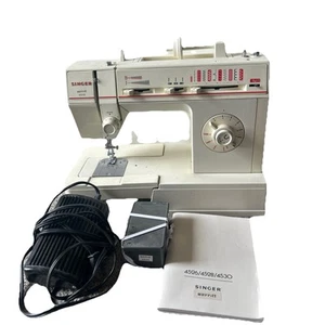 Singer Merritt 4538 C Sewing Machine Portable Vintage (READ) - Picture 1 of 7