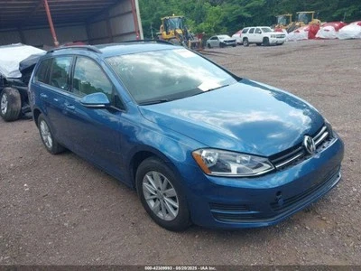Motor limpiaparabrisas usado se adapta a: Volkswagen Golf 2016 HTBK base grado A Foto 1 de 4