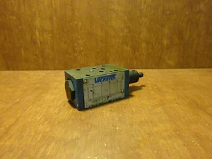 Vickers hydraulic valve DGMFN-3 - Picture 1 of 3