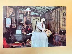 Cartolina: The Barber Shop nel 1863, Virginia City, Montana, RPPC non spedita - Foto 1 di 2