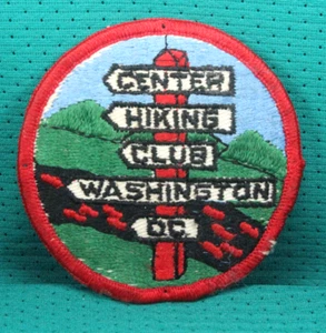Parche vintage del club de senderismo Center Washington D.C. de los años 60 - Imagen 1 de 2