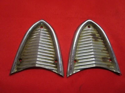 1955 FORD CAR FAIRLANE CUSTOM CROWN VICTORIA QUARTER EXTENSION END TRIM - Image 1 of 3