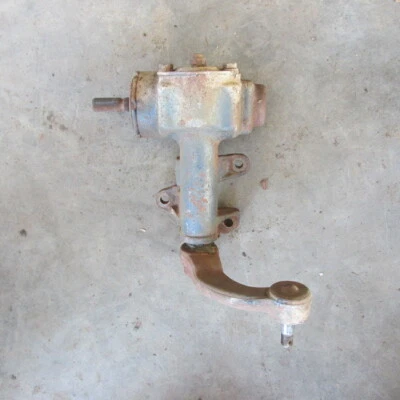 67 1967 CHEVROLET CHEVY II NOVA ORIGINAL MANUAL STEERING GEAR BOX & PITMAN ARM - Image 1 of 4