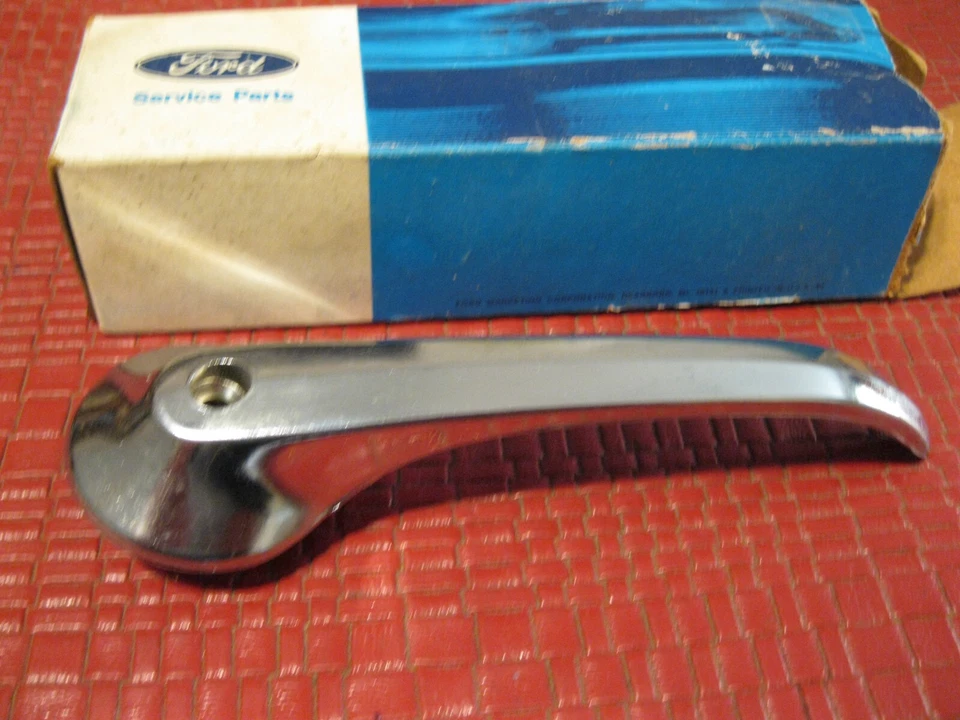 Manija de puerta interior Mercury Monarch 1972-1980 para Ford Mustang Foto 1 de 2