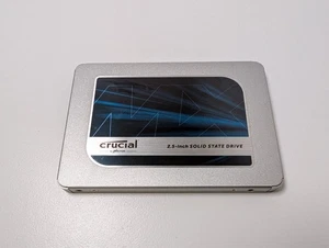 Crucial MX500 SSD 500GB SED 2,5" SATA III 6G NAND CT500MX500SSD1 - Bild 1 von 3