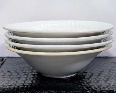 Oneida Majesticware 4 Bowl Set - Image 1 of 3