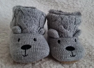 Baby Grey Knit Bear Boots Faux Fur Lining Bear Hugs UK 0/0-3 Months Brand New WL - Picture 1 of 12