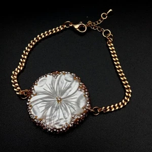 White Sea Shell Carved Flower Gold Plated Chain Bracelet Fashion Women Jewelry - Picture 1 of 6