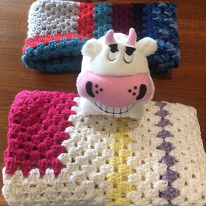 Vintage Crochet Knit Multi ⭐️ Nana Style Baby Wraps Cover Square Small EUC x 2 - Picture 1 of 4
