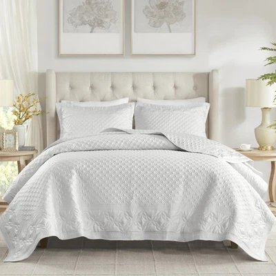 Juego de edredón acolchado bordado motivo ornamental de lujo, cobertor de gran tamaño para K... Foto 1 de 4