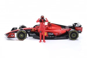 SAINZ FERRARI SF-23 con Figura Mod. Auto Formula 1 - 1/24 23cm DieCast Bburago - Foto 1 di 3
