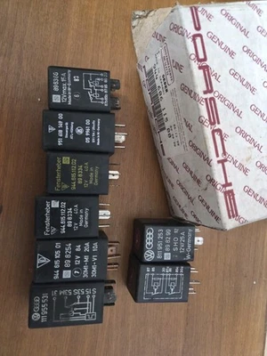 STOCK RELÉ AUTO PORSCHE 911 964 (8 PEZZI) AUTO D'EPOCA  - Immagine 1 di 3