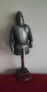 Vintage Rare Knight's armor Metal exhibition Luxury model desk stand - Picture 1 of 9