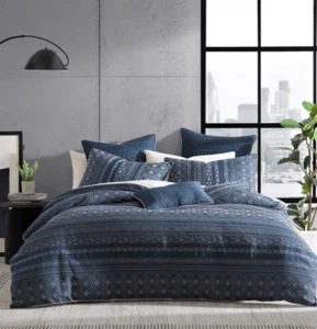 LOGAN & MASON PLATINUM - ORLANDO INDIGO QUILT COVER SET SUPER KING SIZE - Picture 1 of 3
