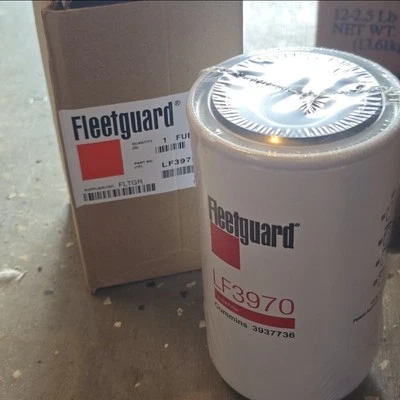 x8 Fleetguard LF3970 Engine Oil Filter Cummins Ford Freightliner Kenworth Lot/8 - Image 1 of 4