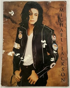 Michael Jackson Pepsi Presents Dangerous Tour Book. SW26 - Foto 1 di 6