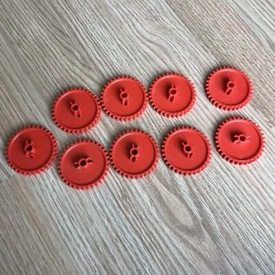 9 K'nex Red Gears Knex Screamin Serpent Roller Coaster Standard Replacement - Image 1 of 2