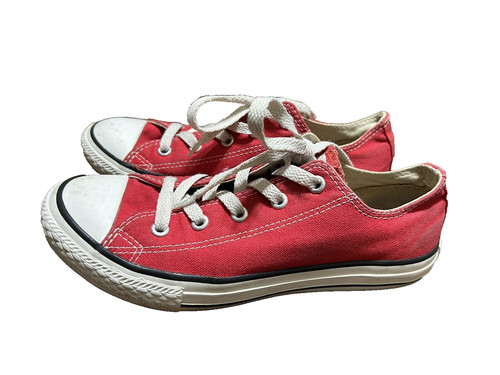 Scarpe da ginnastica rosse basse Converse Chuck Taylor All Star giovani taglia 3