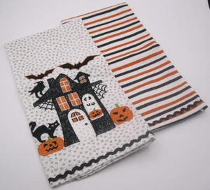 LOTE DE 2 TOALLAS HALLOWEEN FALL Isaac Mizrahi Casa Embrujada LINO Bordado NUEVO CON ETIQUETAS - Imagen 1 de 4