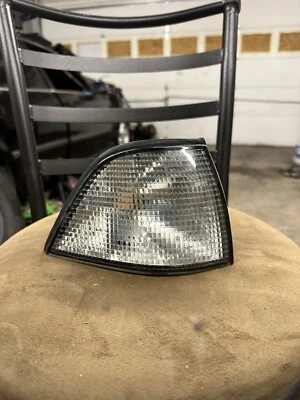 Lente de lámpara de esquina y carcasa derecha para BMW Serie 3 1992-1999 OE transparente Foto 1 de 4