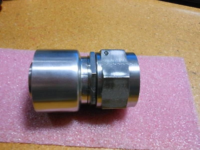 ADAPTADOR PARKER-HANNIFIN TUBO RECTO A MANGUERA # 412534L20-20CR  Foto 1 de 4